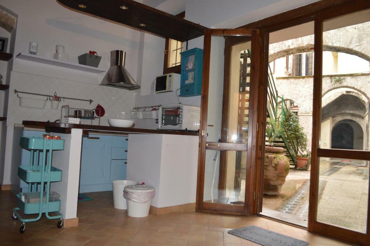 Appartamento In Centro Σπολέτο Εξωτερικό φωτογραφία